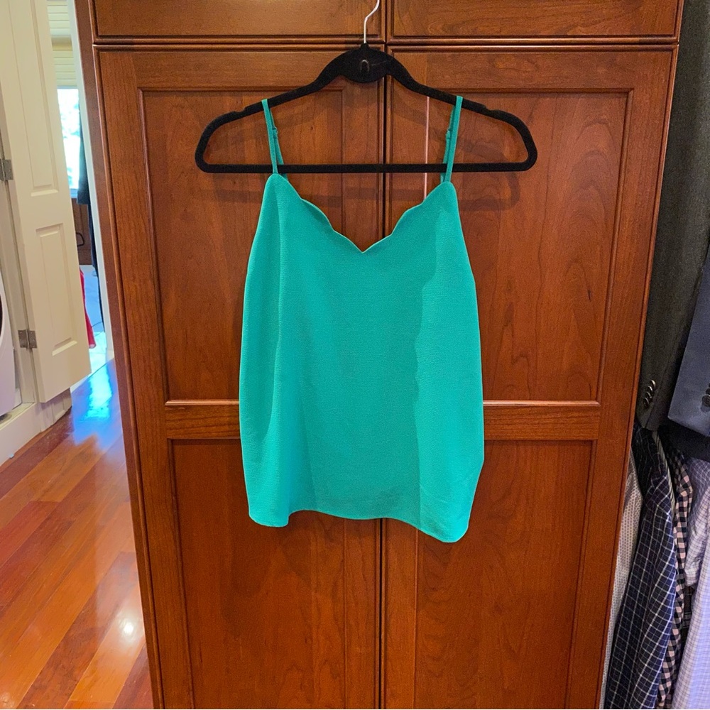 Monteau Scalloped Camisole Tank, M